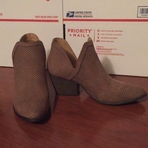 Steve Madden "Amerisa" Bootie